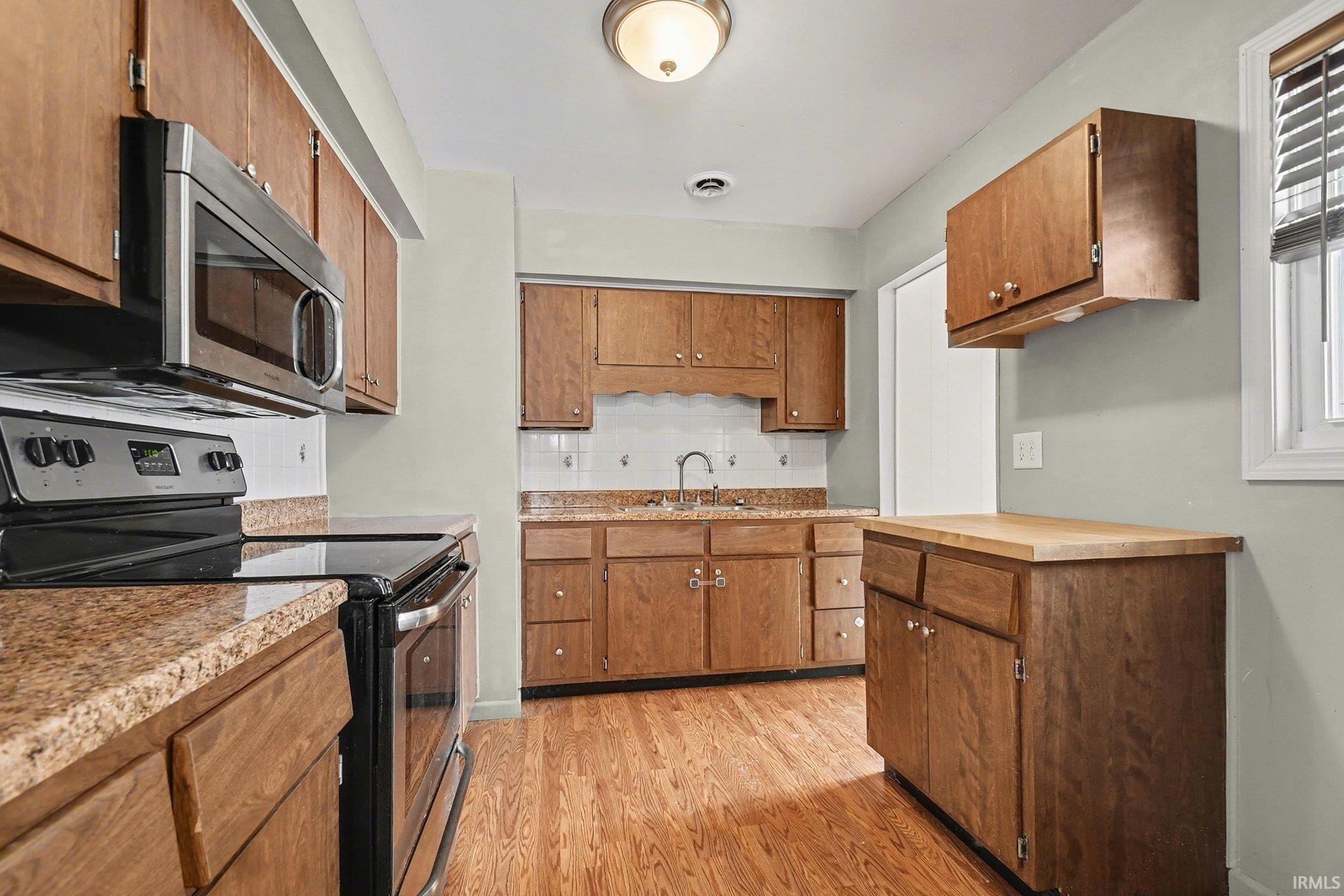 15638 Hamilton Street Granger, IN 46530 - Photo 6 of 15