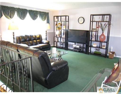 43 Harkins Road Milltown, NJ 08850 - Photo 2 of 25 Gallery Image 2