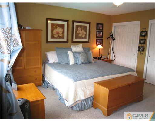 43 Harkins Road Milltown, NJ 08850 - Photo 11 of 25 Gallery Image 11