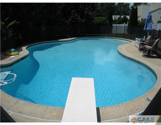 43 Harkins Road Milltown, NJ 08850 - Photo 18 of 25 Gallery Image 18
