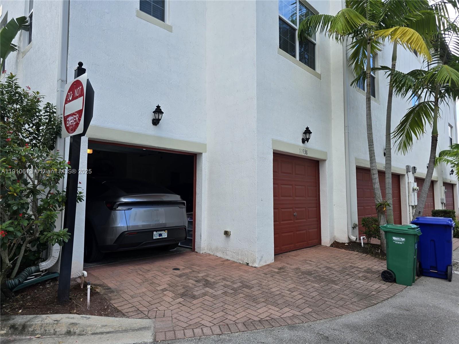 11938 Southwest 26th Court Miramar, FL 33025 - Photo 39 of 62