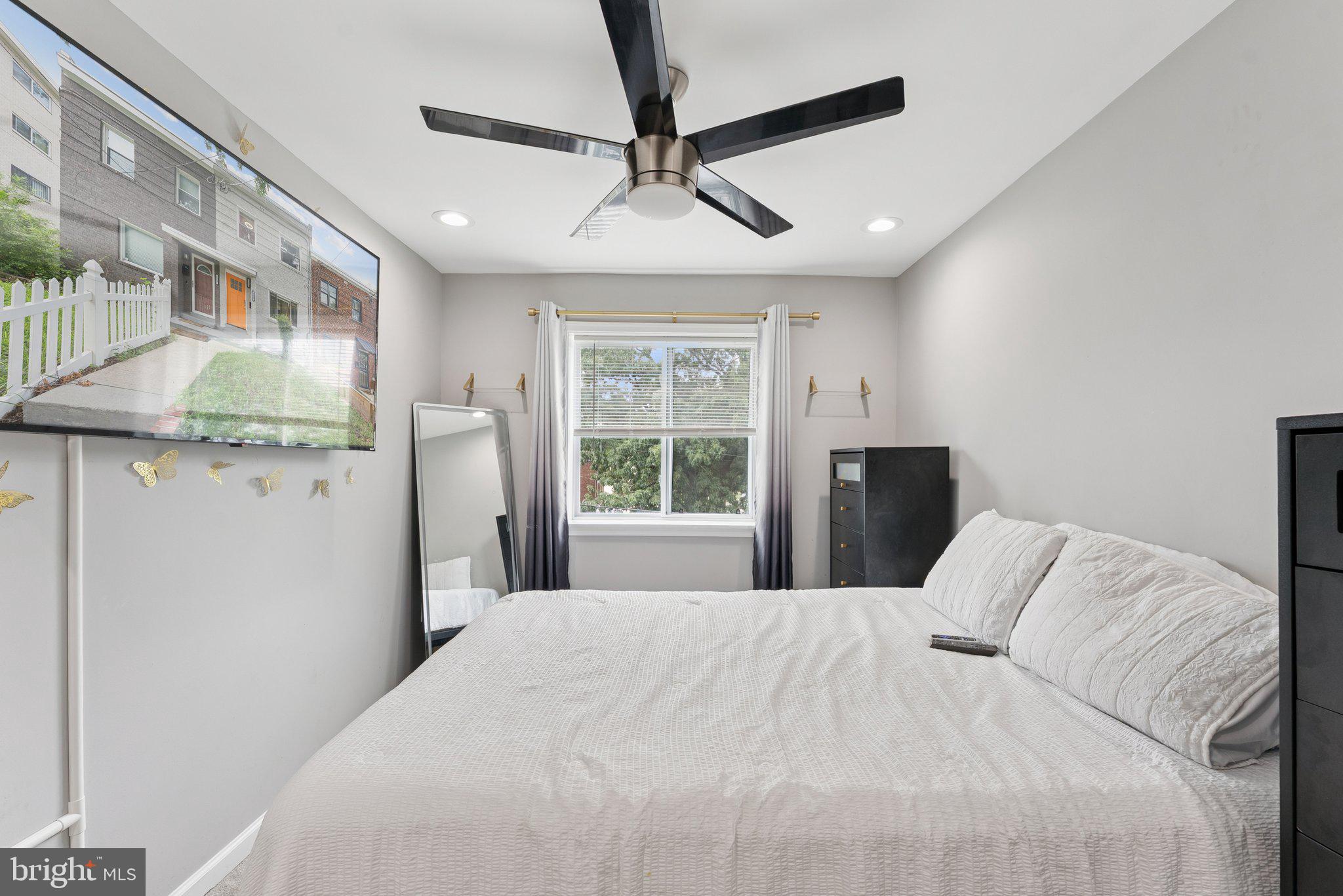 1525 Morris Road Southeast Washington, DC 20020 - Photo 15 of 30 Primary Bedroom