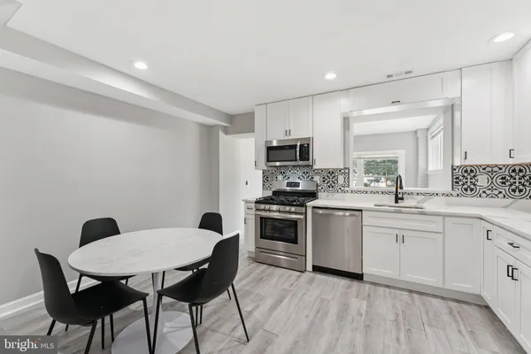 $429,999 | 1525 Morris Road Southeast, Washington, DC 20020