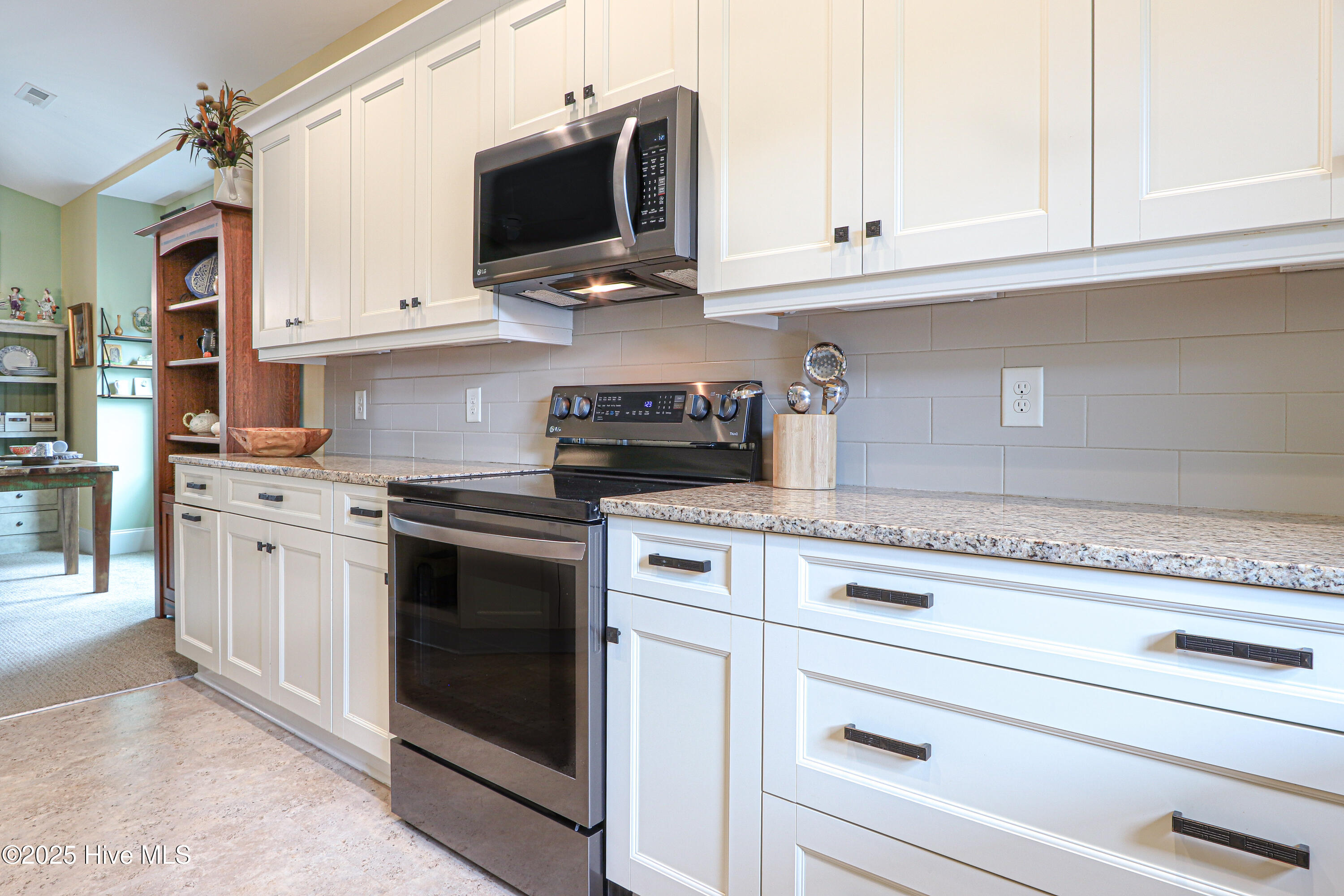 280 Robin Lane Pinehurst, NC 28374 - Photo 6 of 39 IMG_7288