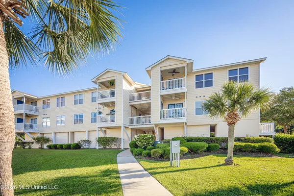 $324,900 | 2421 Beachview Drive, Unit C1, Ocean Springs, MS 39564