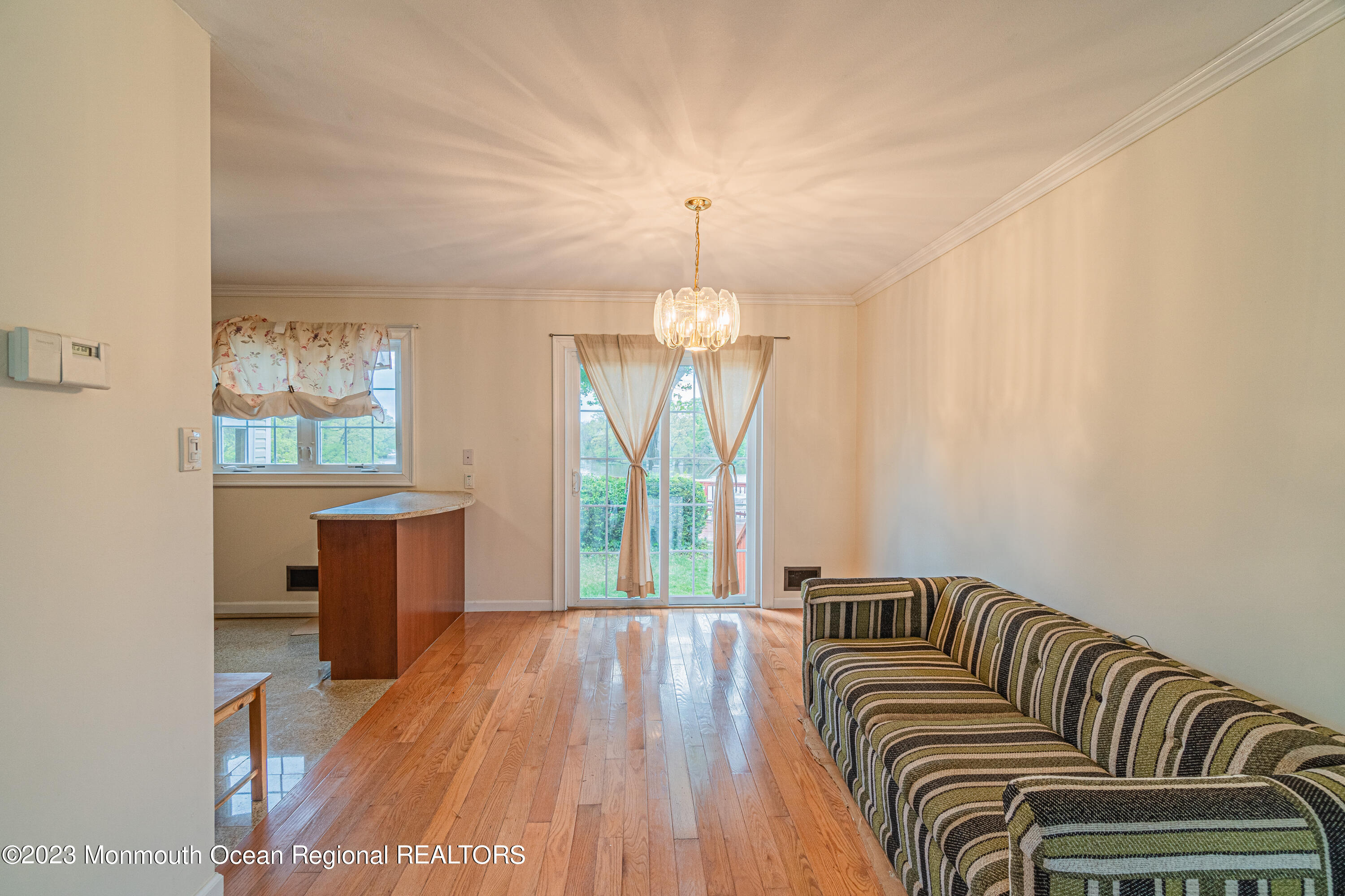 10 Ovington Drive Hamilton, NJ 08620 - Photo 23 of 32 10 Ovington Photos-10