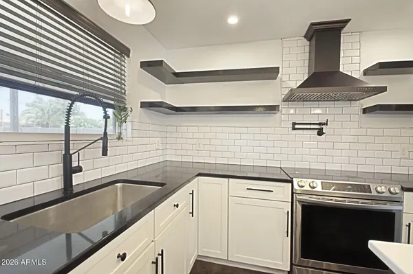 $349,000 | 1520 West Capri Avenue, Mesa, AZ 85202