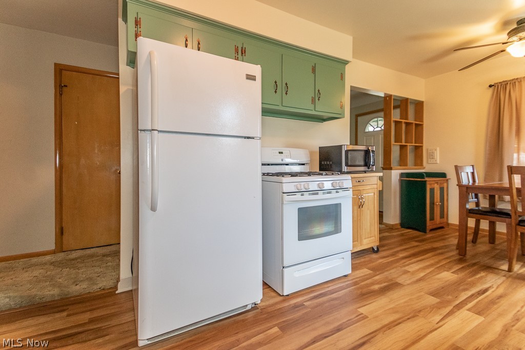 659 Pendley Road Willowick, OH 44095 - Photo 4 of 22