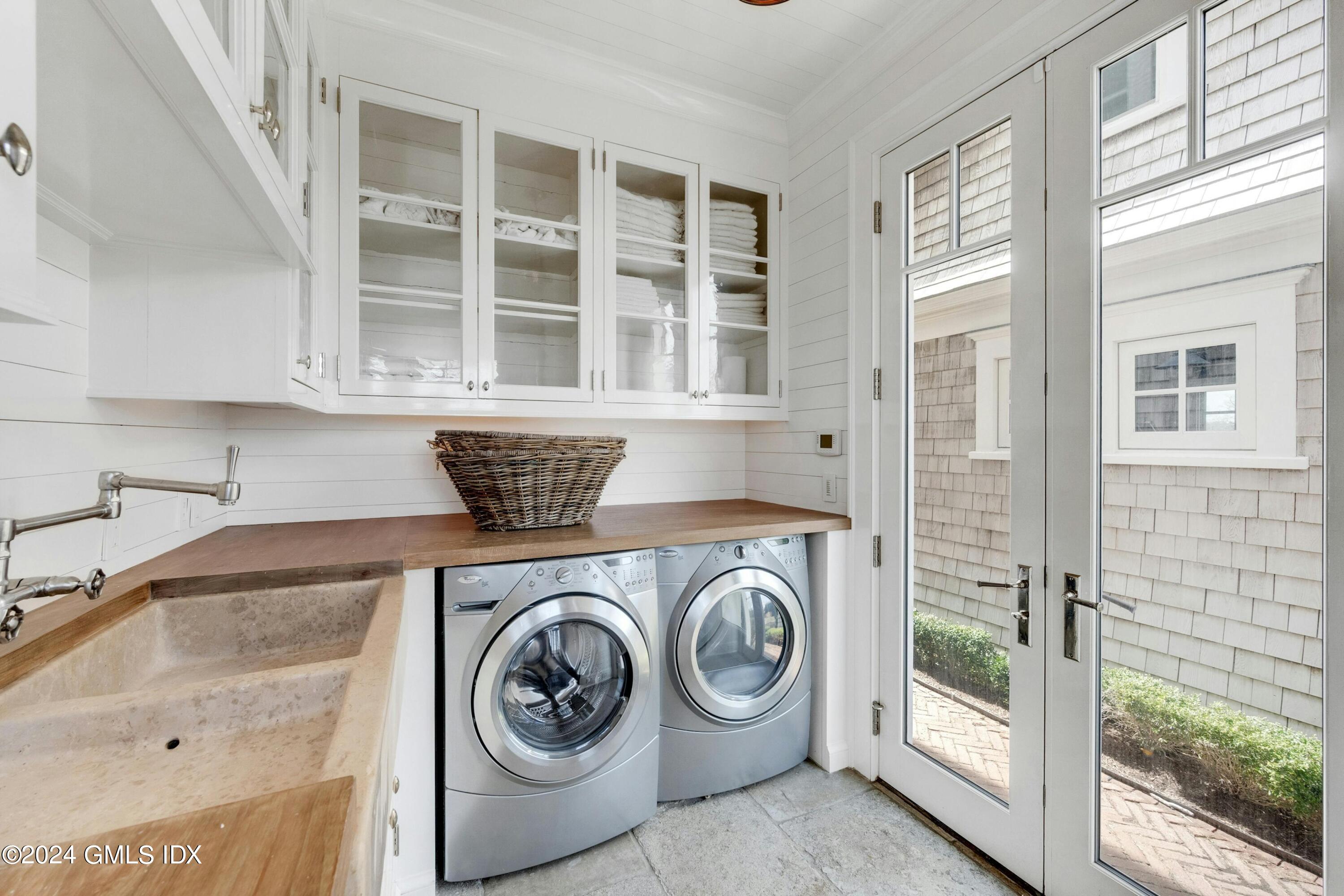 46 Compo Mill Cove Westport, CT 06880 - Photo 15 of 40 Laundry Room