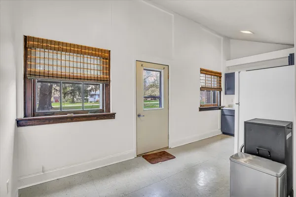 $315,000 | 325 West South 3rd Street, De Land, IL 61839