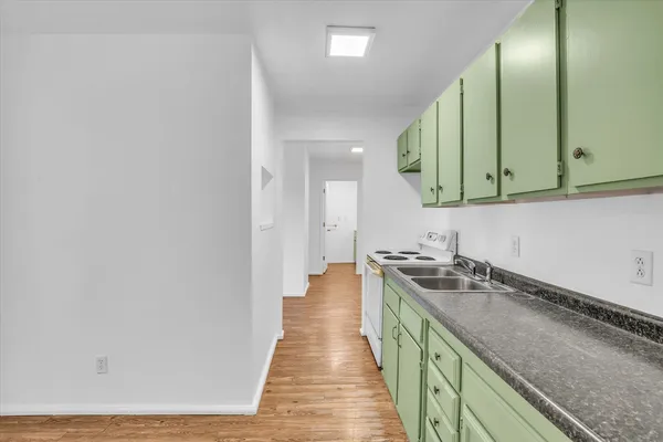 $315,000 | 325 West South 3rd Street, De Land, IL 61839