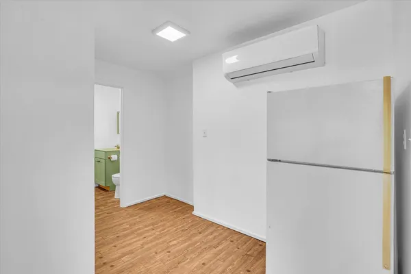 $315,000 | 325 West South 3rd Street, De Land, IL 61839