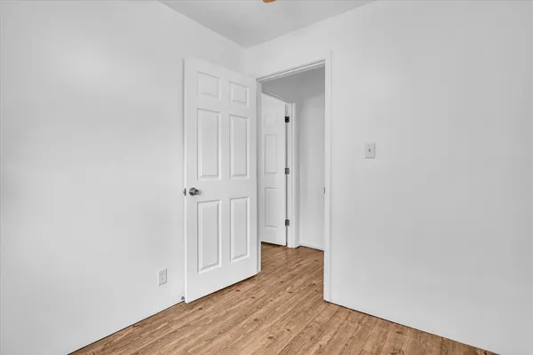 $315,000 | 325 West South 3rd Street, De Land, IL 61839