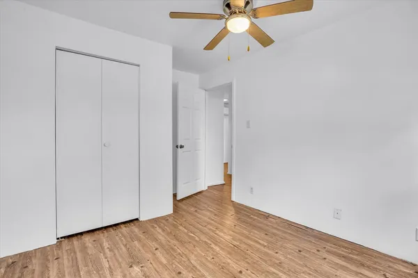 $315,000 | 325 West South 3rd Street, De Land, IL 61839