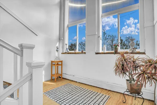 $315,000 | 325 West South 3rd Street, De Land, IL 61839