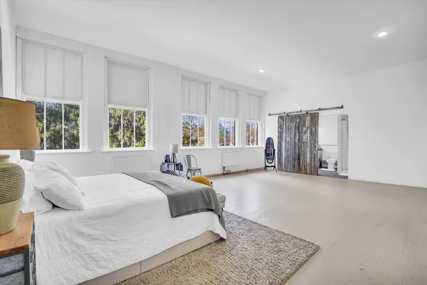 $315,000 | 325 West South 3rd Street, De Land, IL 61839