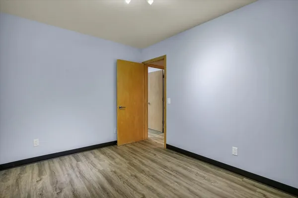 $315,000 | 325 West South 3rd Street, De Land, IL 61839