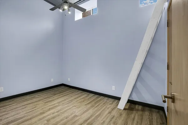 $315,000 | 325 West South 3rd Street, De Land, IL 61839