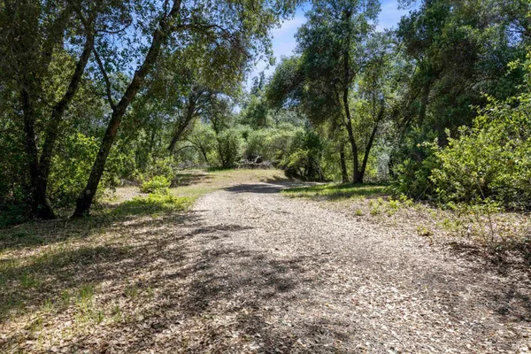 $299,000 | 21168 Jerusalem Grde, Lower Lake, CA 95457