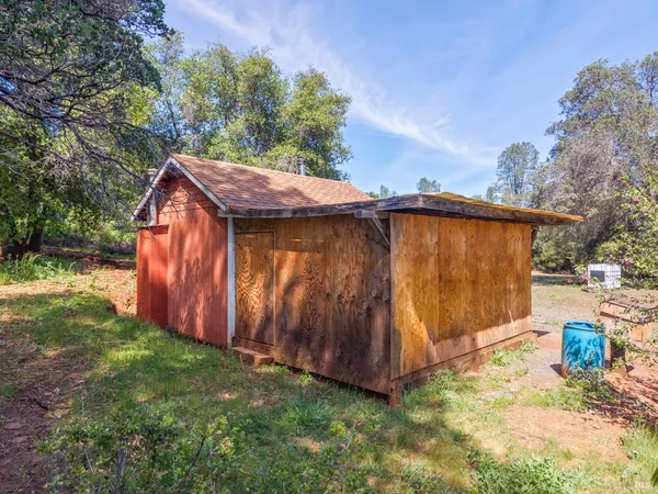 $299,000 | 21168 Jerusalem Grde, Lower Lake, CA 95457