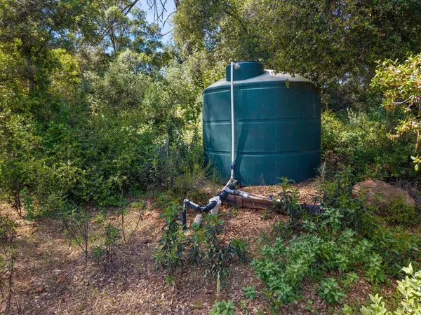 $299,000 | 21168 Jerusalem Grde, Lower Lake, CA 95457