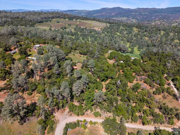 $299,000 | 21168 Jerusalem Grde, Lower Lake, CA 95457