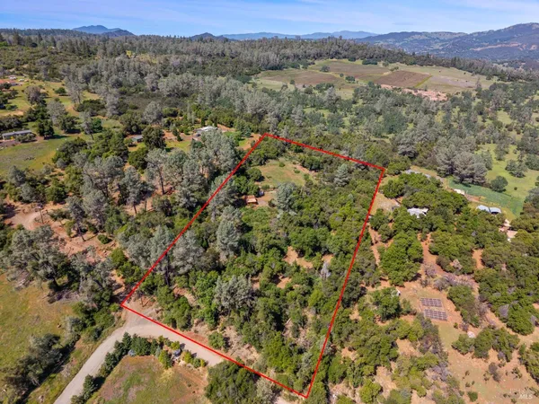 $299,000 | 21168 Jerusalem Grde, Lower Lake, CA 95457