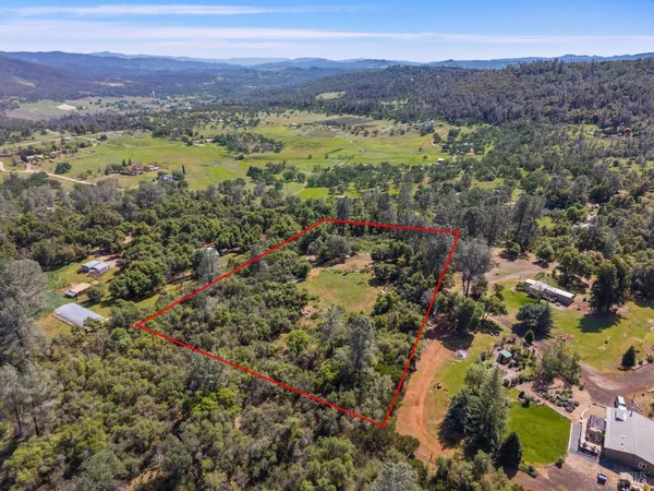 $299,000 | 21168 Jerusalem Grde, Lower Lake, CA 95457