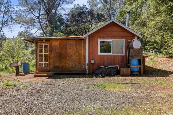 $299,000 | 21168 Jerusalem Grde, Lower Lake, CA 95457
