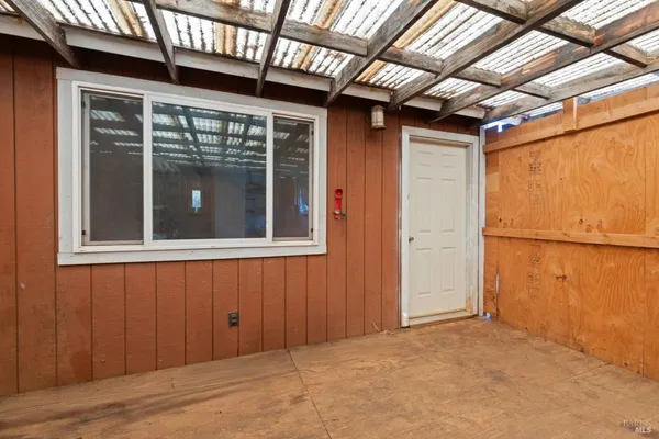 $299,000 | 21168 Jerusalem Grde, Lower Lake, CA 95457