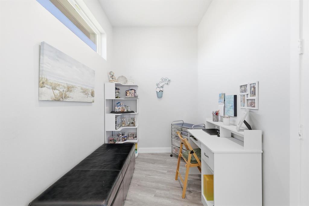 145 ROCK Court Decatur, TX 76234 - Photo 20 of 40 second level office