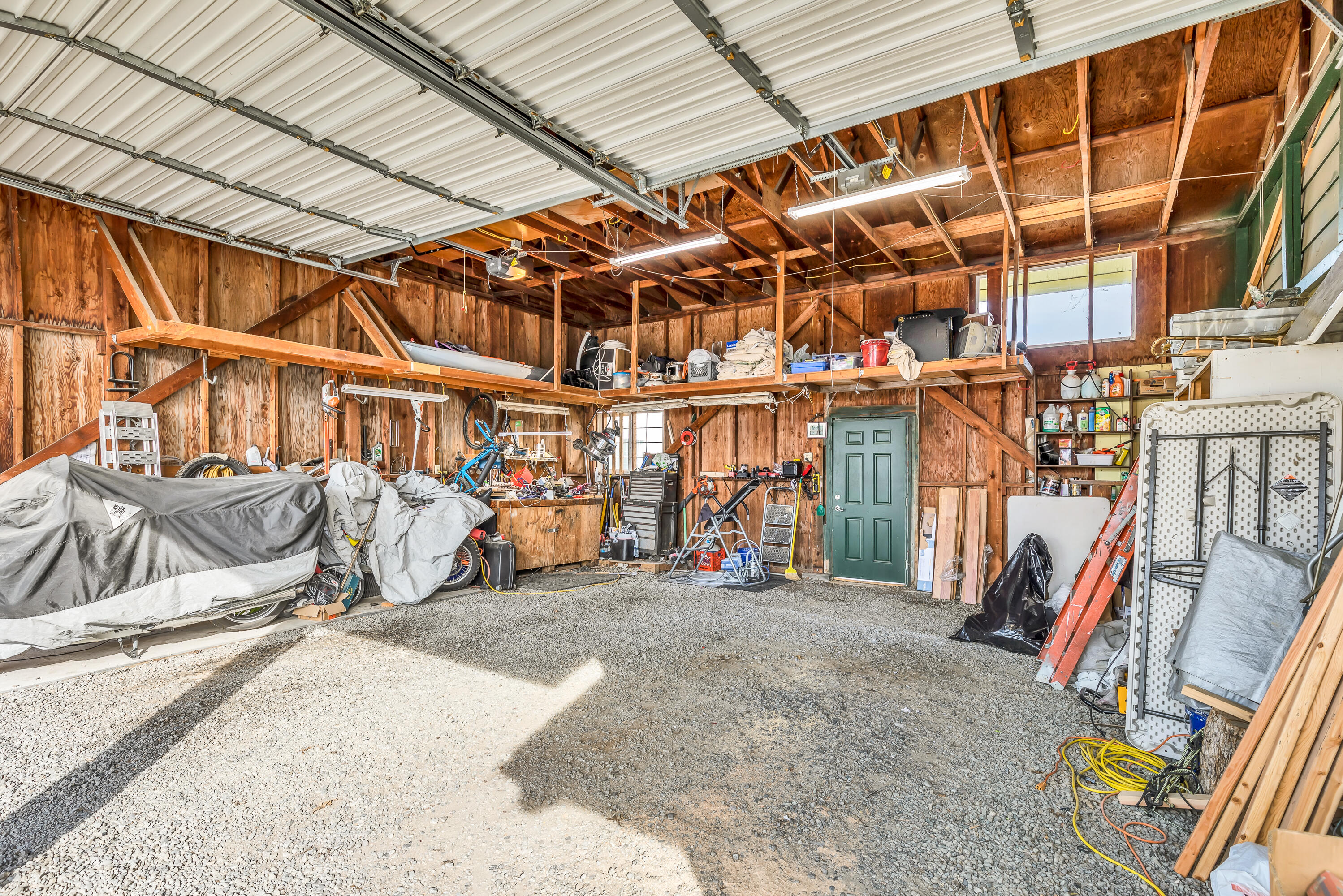 704 Elm Way Eagle Point, OR 97524 - Photo 40 of 47 42