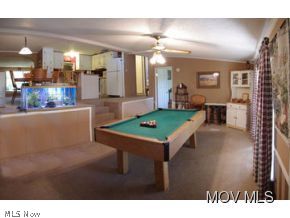 2710 Loomis Ridge Road Parkersburg, WV 26104 - Photo 9 of 15 Family Room