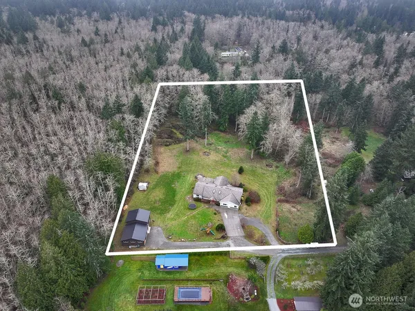 $1,150,000 | 5180 Camelot Court, Langley, WA 98260