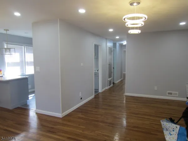 $3,100 | 2 Evelyn Court, Maplewood, NJ 07040