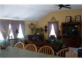 3 Bryant Road Nashua, NH 03062 - Photo 6 of 7