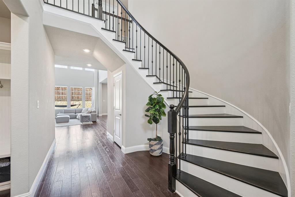 1308 Bailey Lane Allen, TX 75013 - Photo 6 of 39