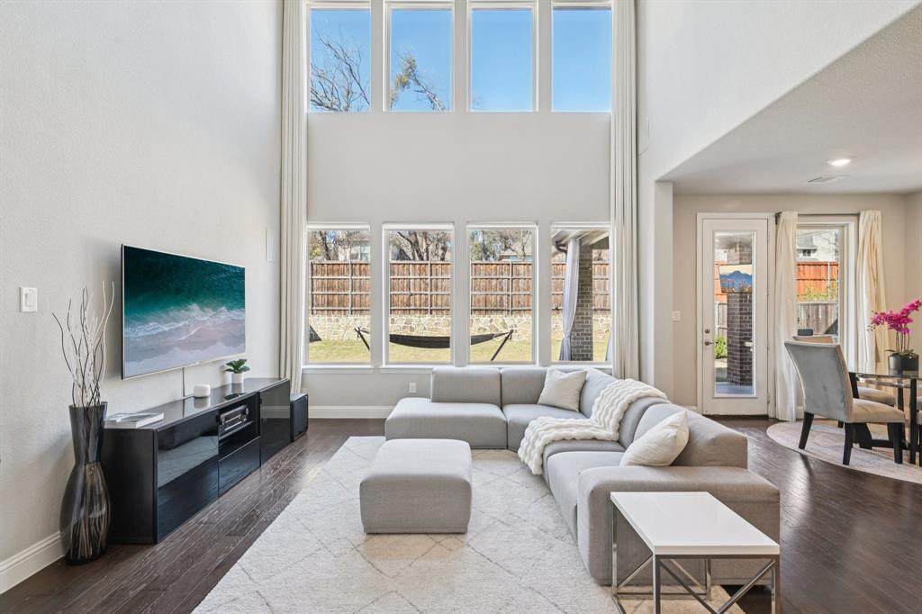 1308 Bailey Lane Allen, TX 75013 - Photo 7 of 39