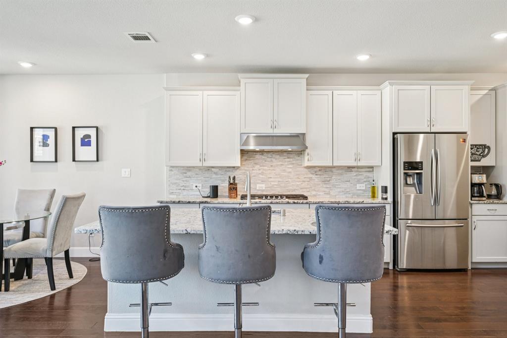 1308 Bailey Lane Allen, TX 75013 - Photo 10 of 39