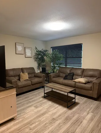 $3,300 | 1604 Southeast Apache Avenue, Stuart, FL 34994