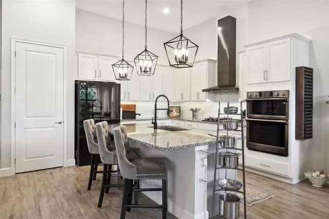 $575,000 | 9307 San Jose Boulevard, Howey-in-the-Hills, FL 34737