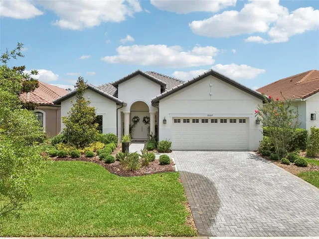$575,000 | 9307 San Jose Boulevard, Howey-in-the-Hills, FL 34737