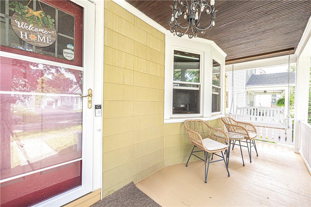 334 Marion Street Rochester, NY 14610 - Photo 3 of 37