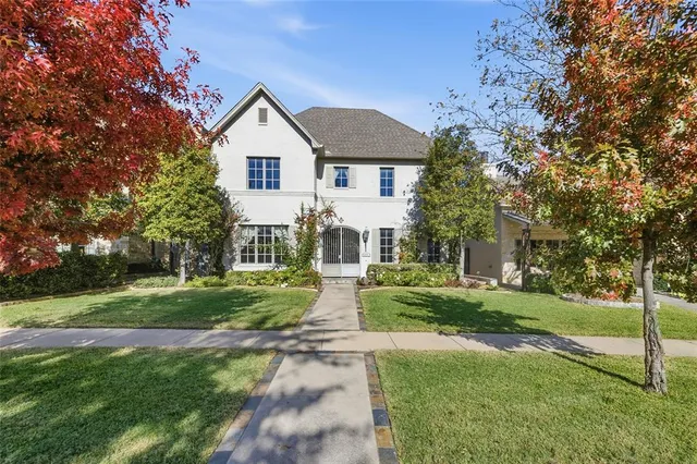 $1,159,800 | 4062 Bunting Avenue, Fort Worth, TX 76107