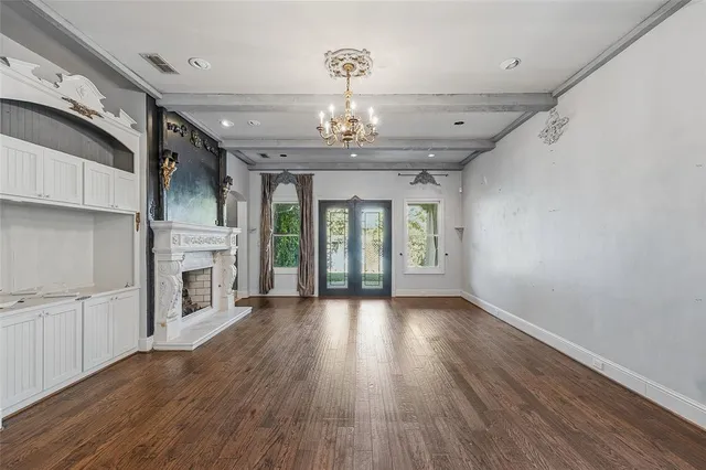 $1,159,800 | 4062 Bunting Avenue, Fort Worth, TX 76107