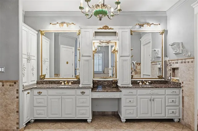 $1,159,800 | 4062 Bunting Avenue, Fort Worth, TX 76107