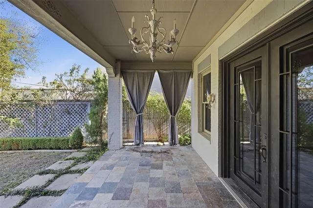 $1,159,800 | 4062 Bunting Avenue, Fort Worth, TX 76107