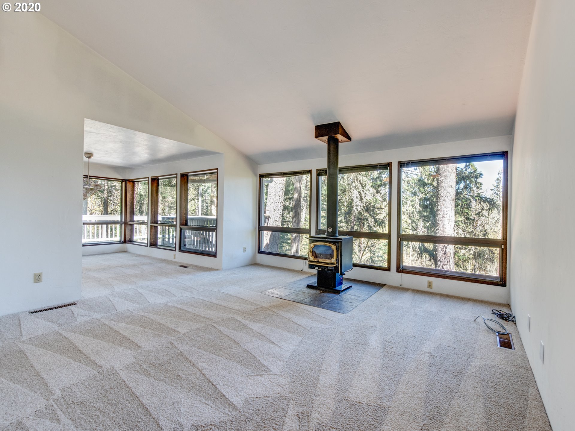84487 Murdock Road Eugene, OR 97405 - Photo 3 of 28 Gallery Image 3