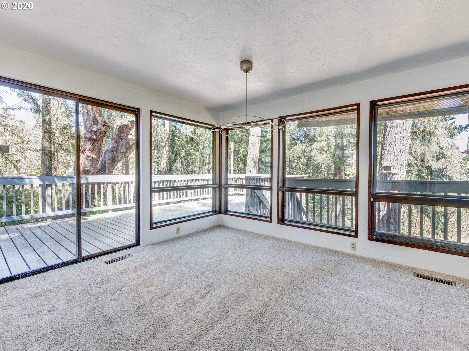 84487 Murdock Road Eugene, OR 97405 - Photo 4 of 28 Gallery Image 4