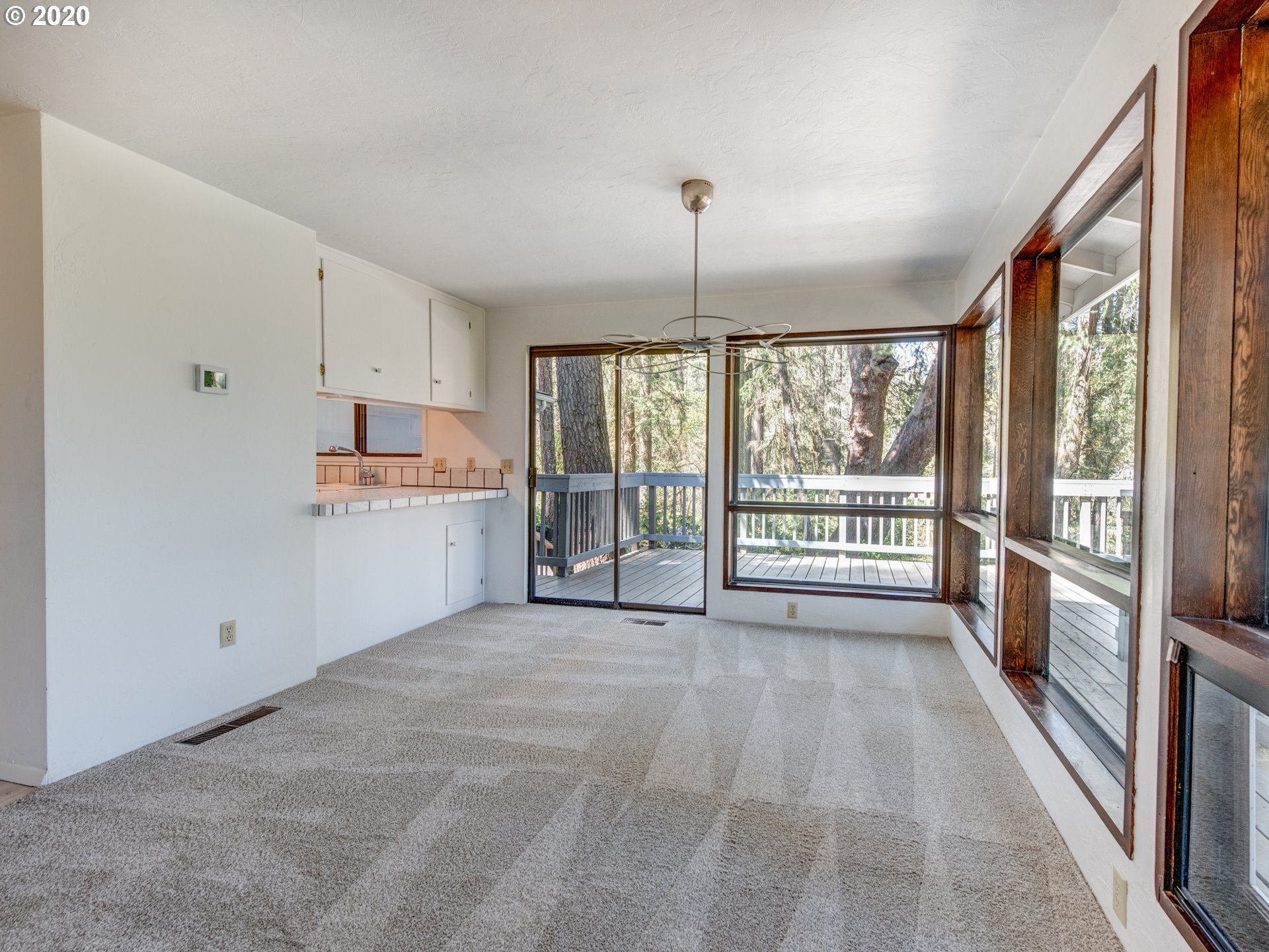 84487 Murdock Road Eugene, OR 97405 - Photo 6 of 28 Gallery Image 6